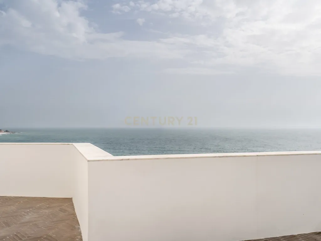 Moradia em primeira linha Mar com piscina no Terraço. Com uma Vista única! - Image 21