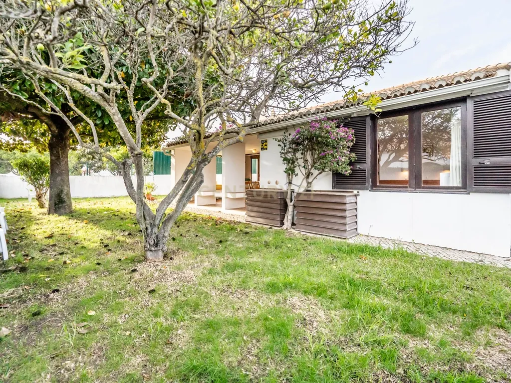 Moradia Isolada C/piscina e jardim - Image 29