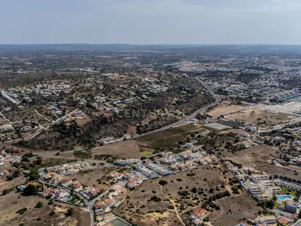 Moradia T3 com possibilidade de AL em São Rafael, Albufeira - Image 46