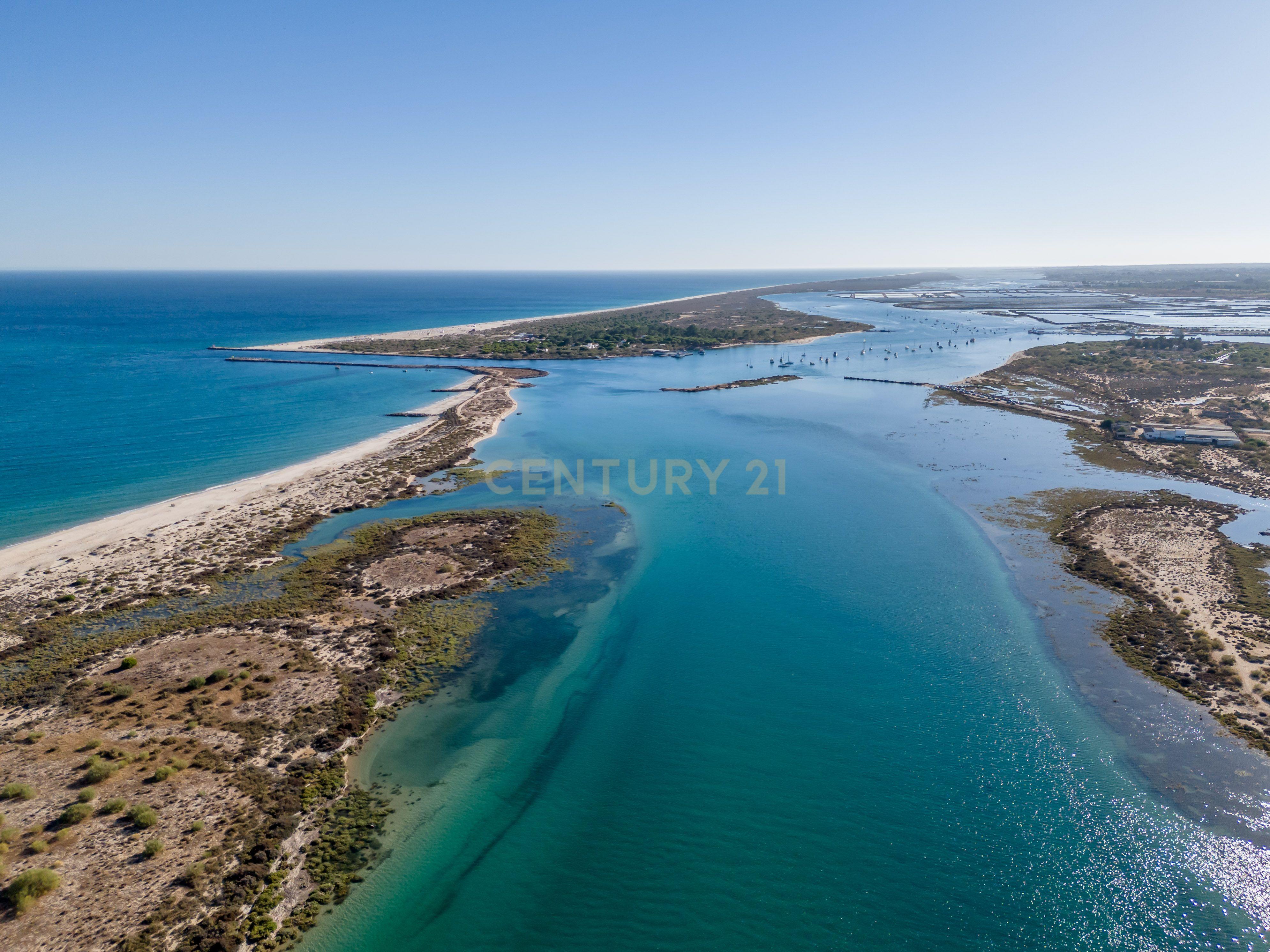 Moradia na 1º linha da Ria Formosa, no Resort Golden Club Cabanas de Tavira - Image 49