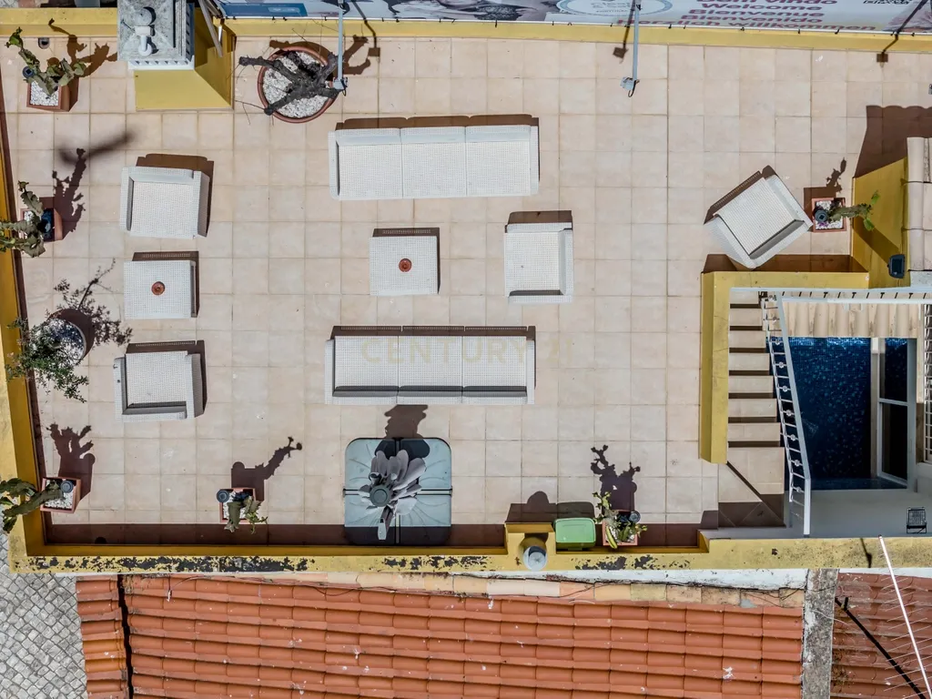 Guesthouse em Pleno Funcionamento no Coração de Portimão - Image 11