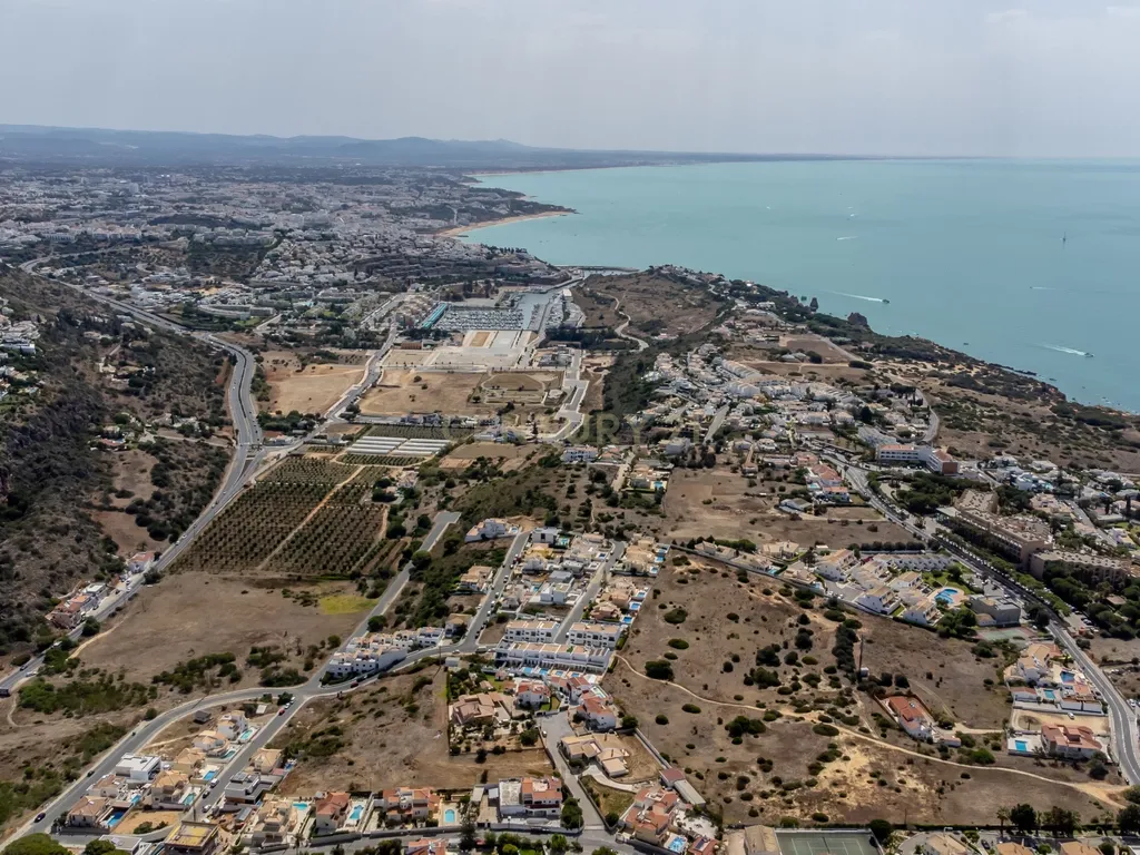 Moradia T3 com possibilidade de AL em São Rafael, Albufeira - Image 47