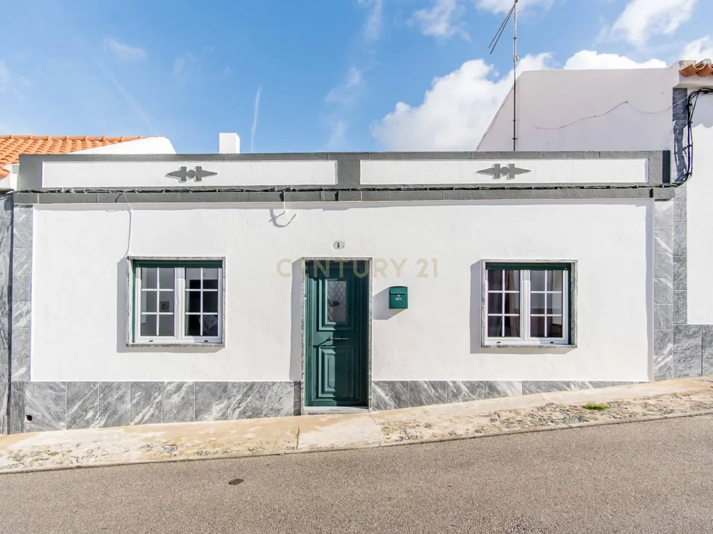Moradia T5 à Venda em Beringel – A Apenas 5km de Beja! - Image 1