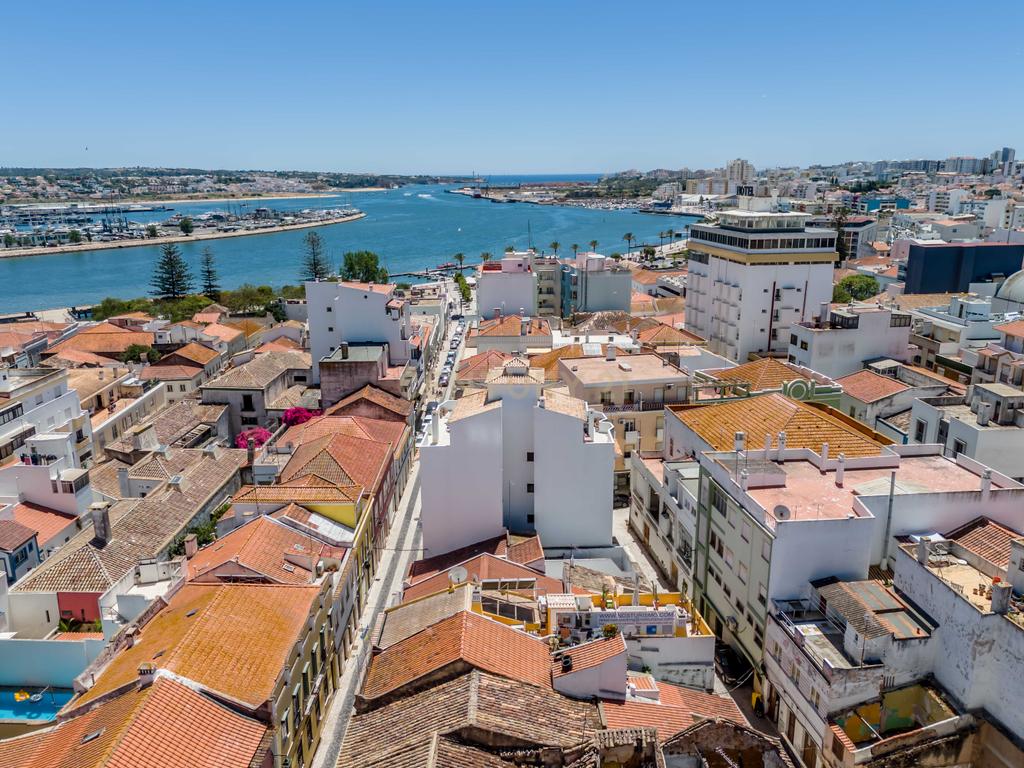 Guesthouse em Pleno Funcionamento no Coração de Portimão - Image 38