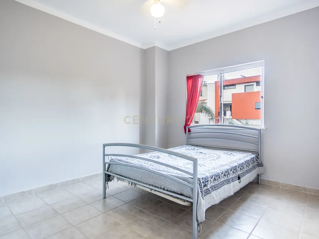 Moradia com 6 quartos - Image 37