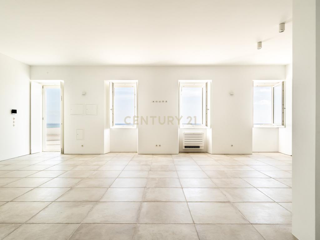 Moradia em primeira linha Mar com piscina no Terraço. Com uma Vista única! - Image 43