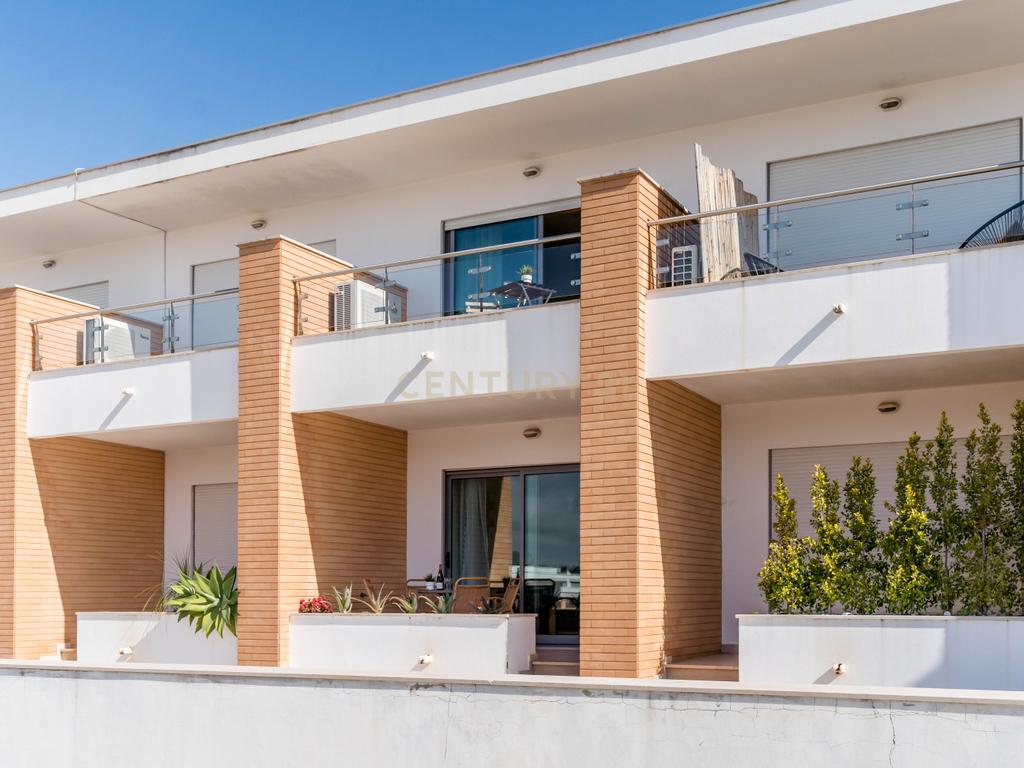 Encantadora moradia T2 em Vila Branca, Albufeira - Image 2