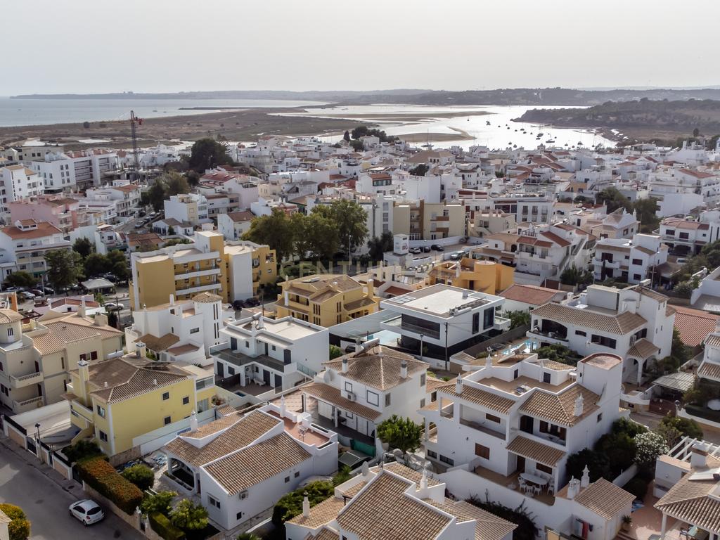 Moradia T4 em Alvor - Image 7