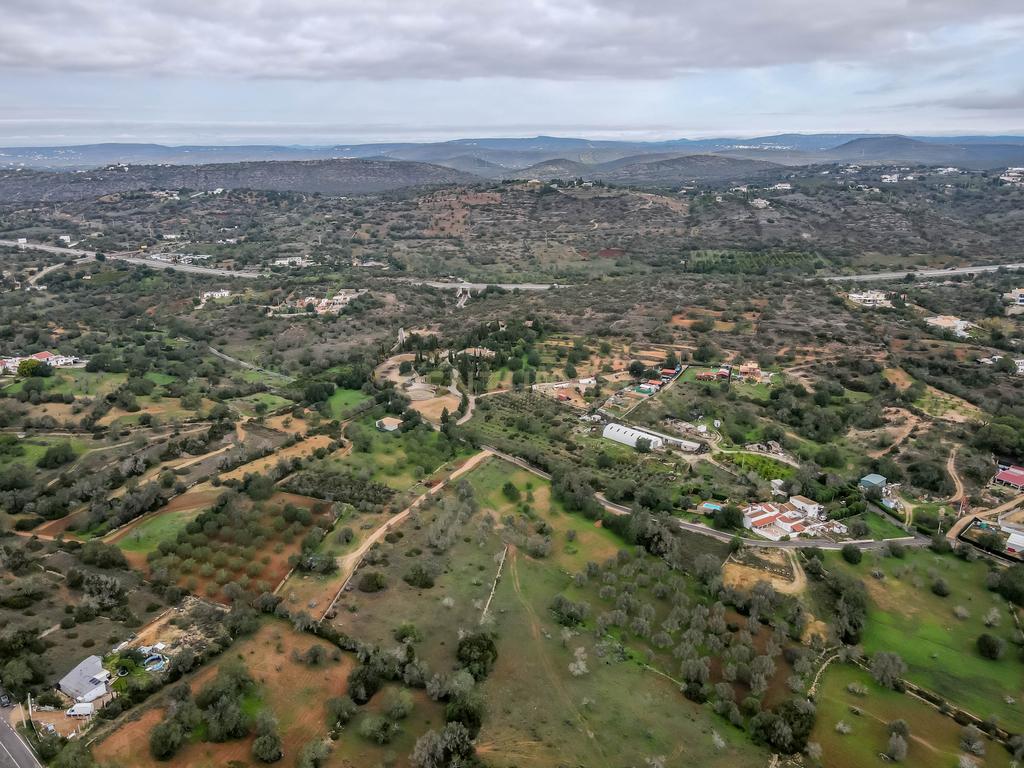 Terreno Rustico com 6400m2 em Boliqueime - Image 5