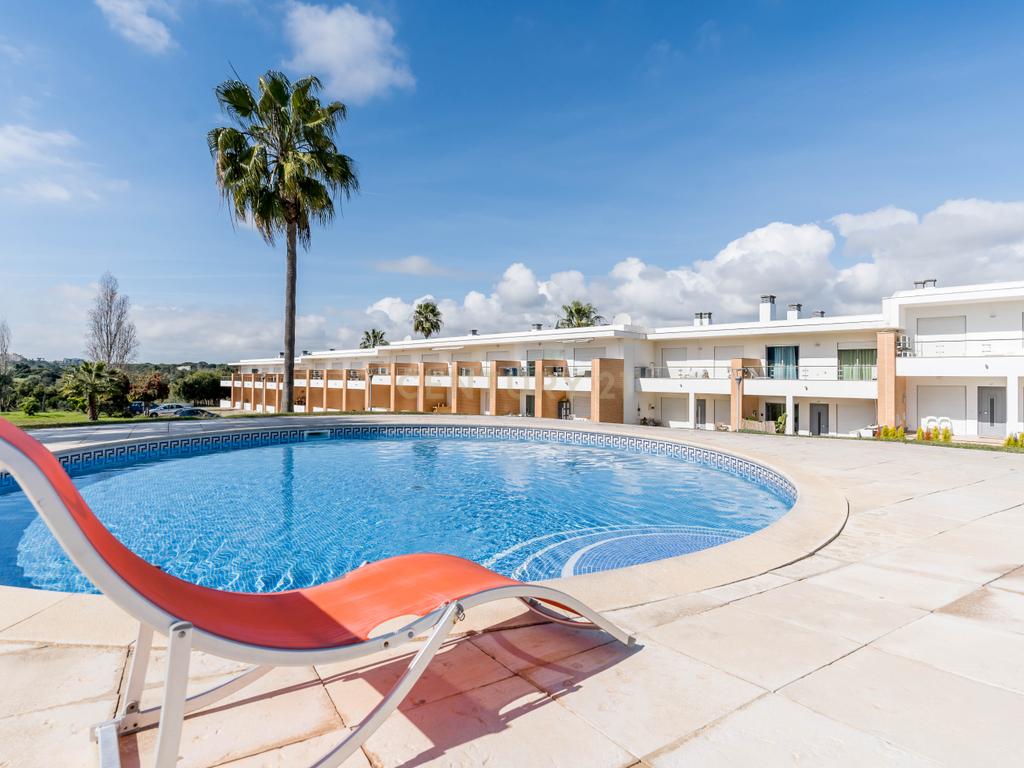 Encantadora moradia T2 em Vila Branca, Albufeira - Image 1