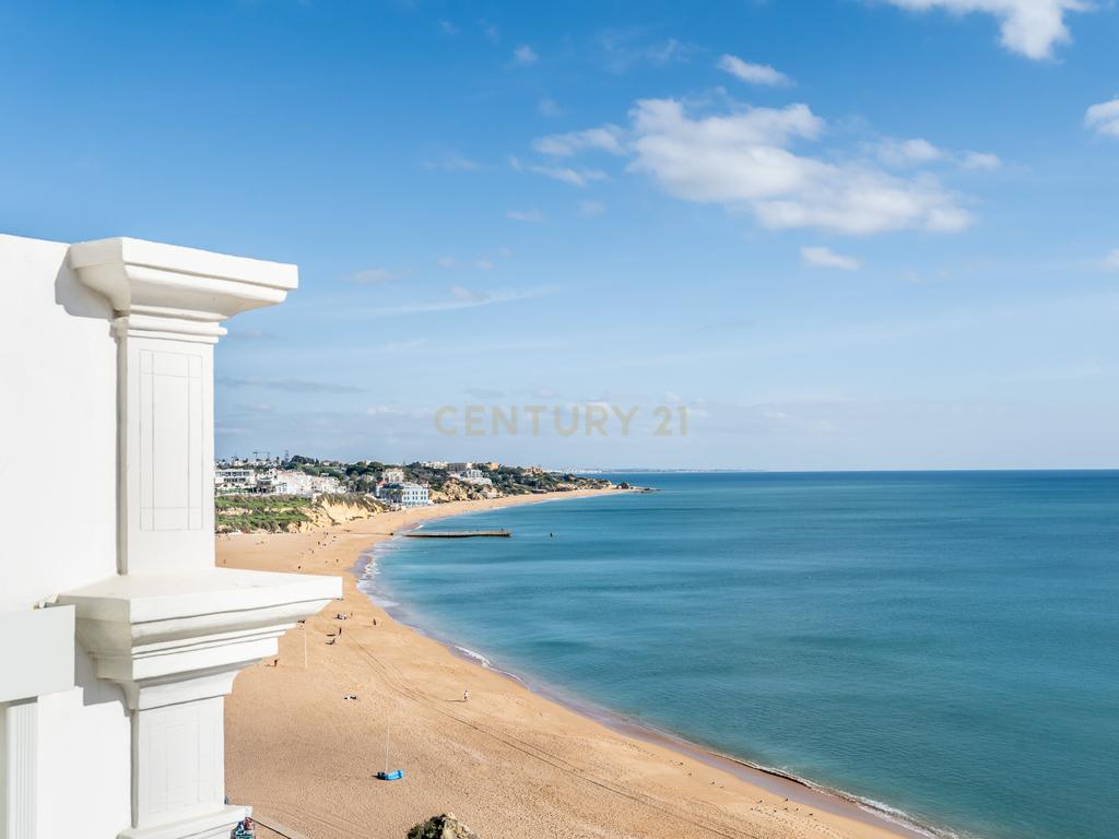 Moradia em primeira linha Mar com piscina no Terraço. Com uma Vista única! - Image 7
