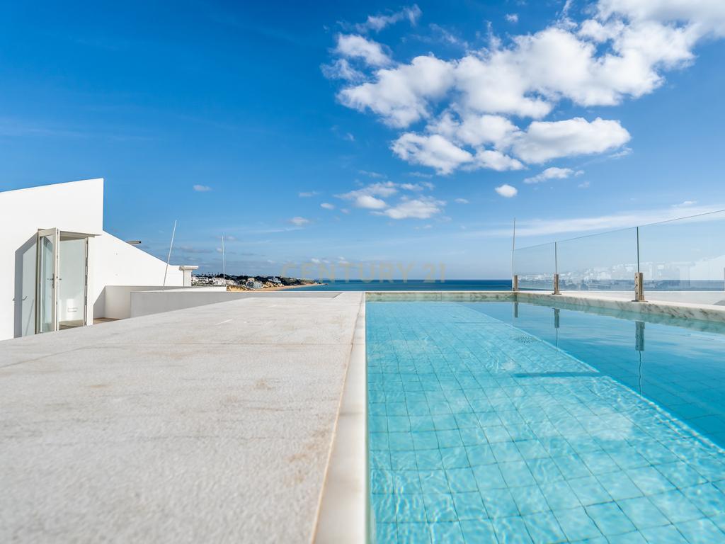 Moradia em primeira linha Mar com piscina no Terraço. Com uma Vista única! - Image 24