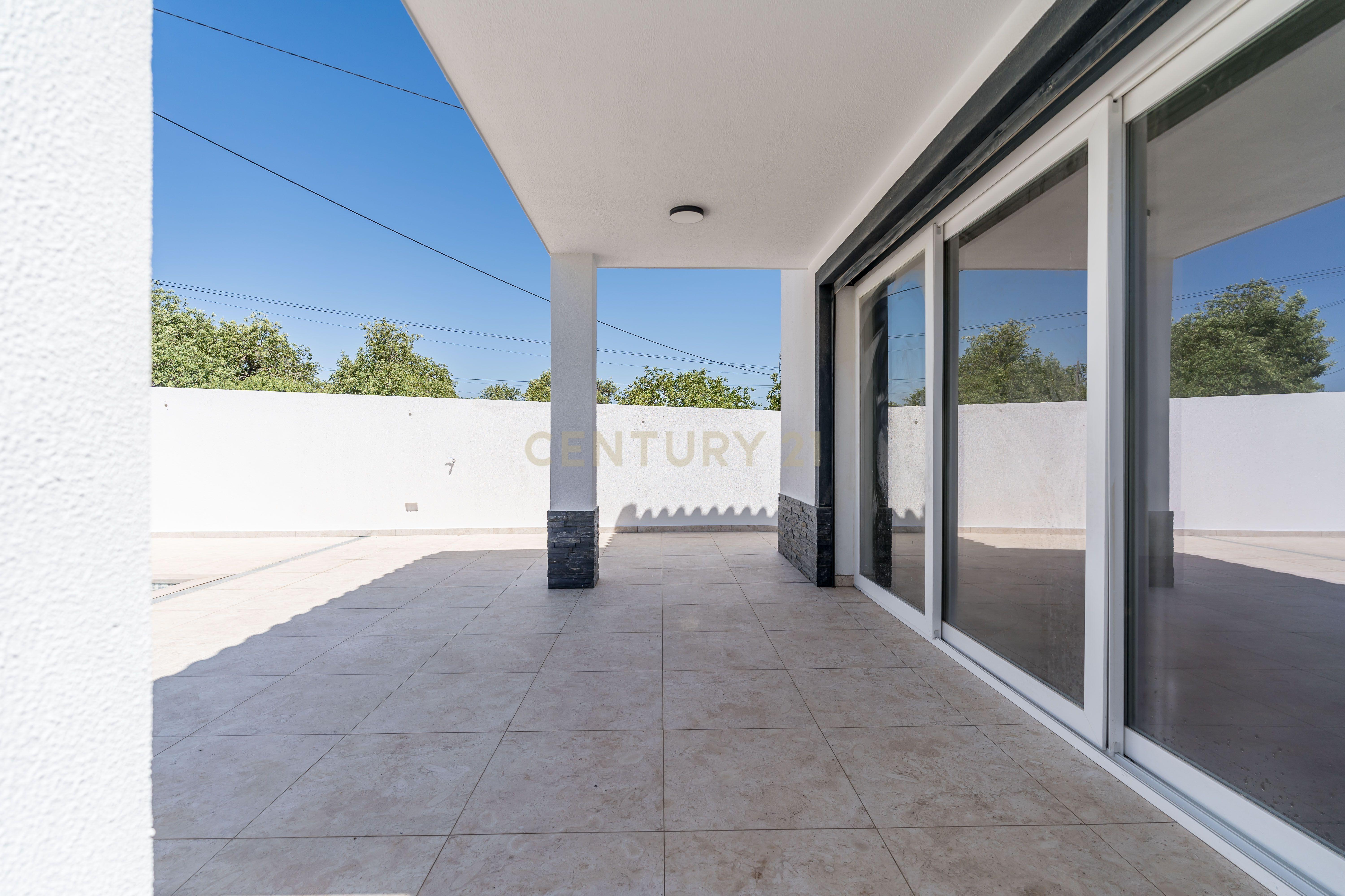Moradia nova com 3 quartos em Albufeira - Image 19