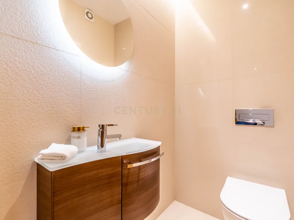 Apartamento T4 na Avenida 5 de Outubro - Faro - Image 8
