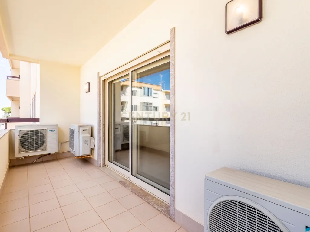 Apartamento T4 na Avenida 5 de Outubro - Faro - Image 26