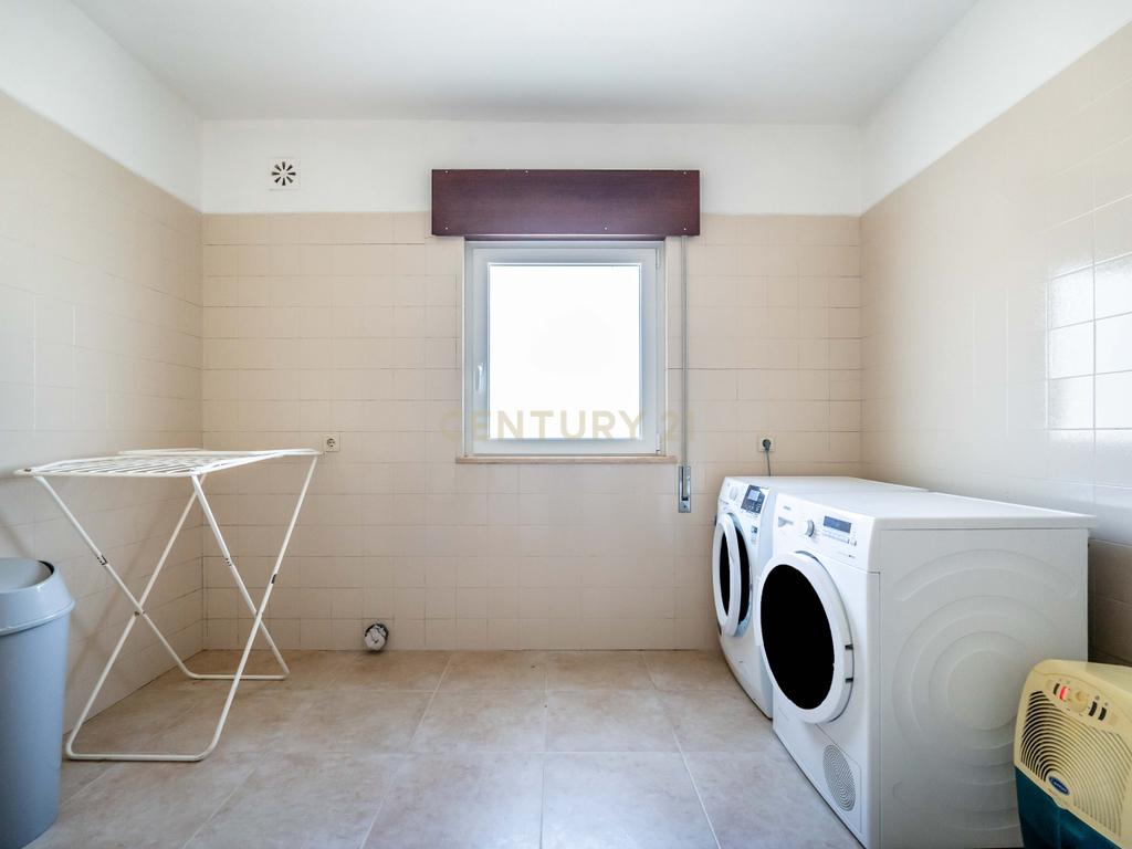 Oásis Privado com Grande Potencial Comercial em Lagoa (Algarve)   - Image 47