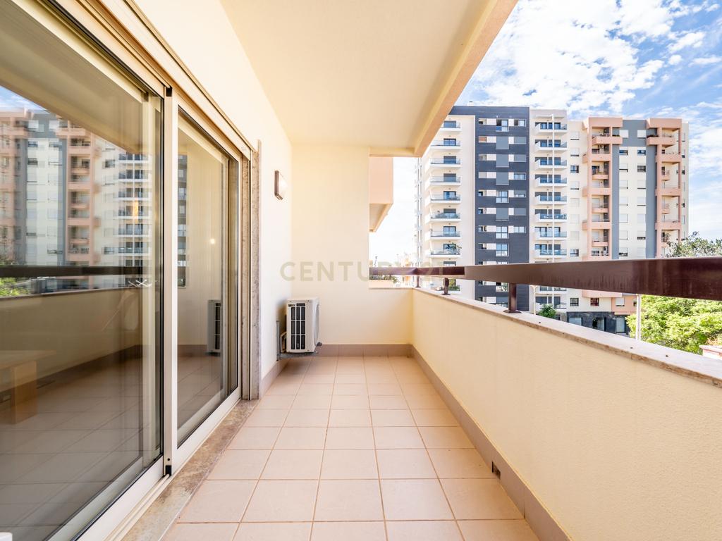 Apartamento T4 na Avenida 5 de Outubro - Faro - Image 27