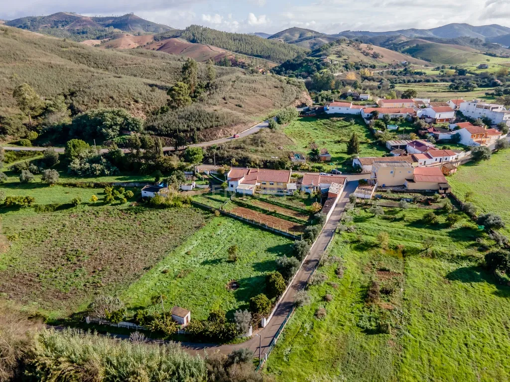 MORADIA TERREA T3 COM 3880M2 SITUADA NO BOIÃO - S.MARCOS DA SERRA - Image 7