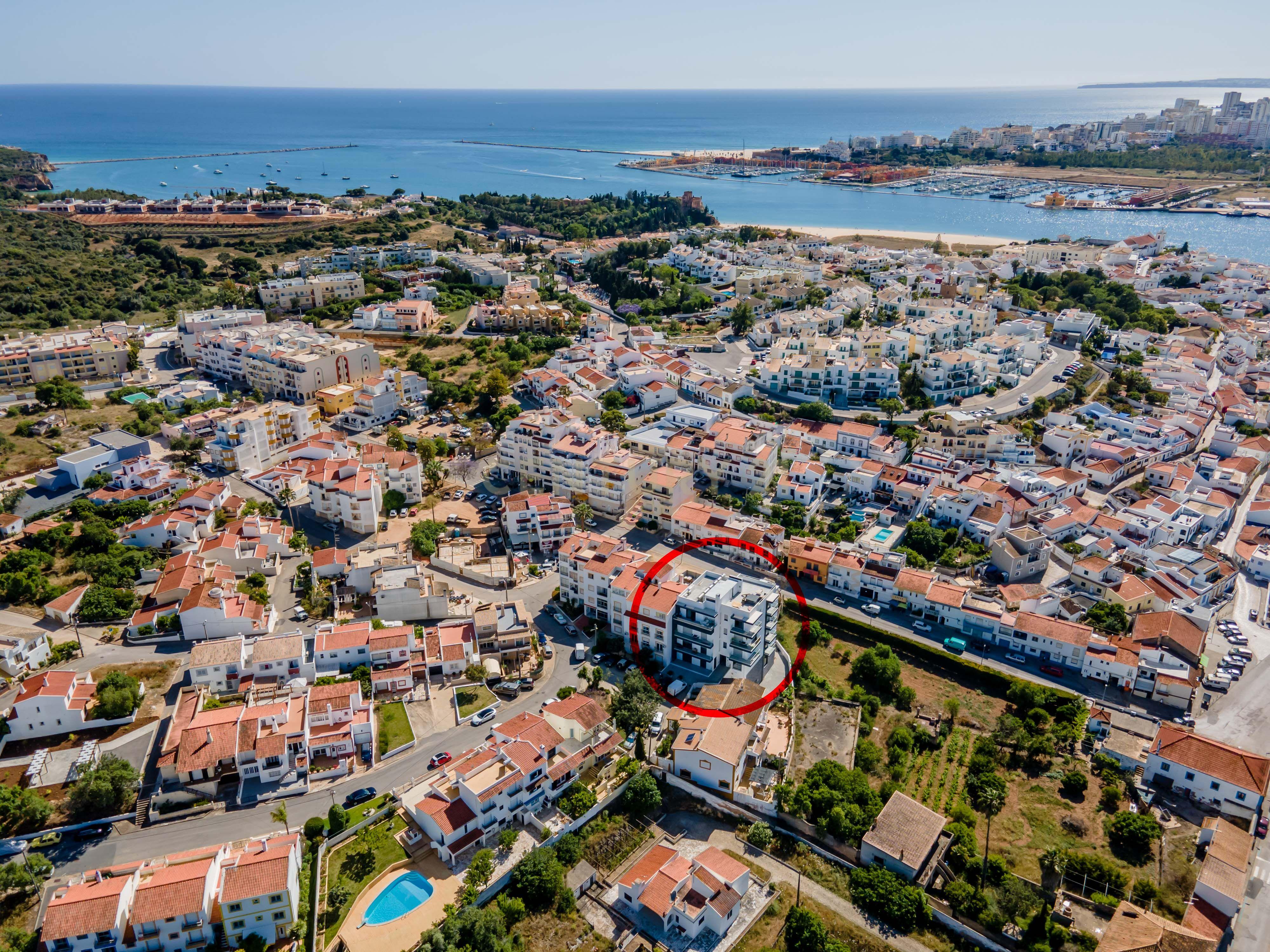 Viva o Melhor de Ferragudo num T3 de Luxo com Localização Privilegiada - Image 24