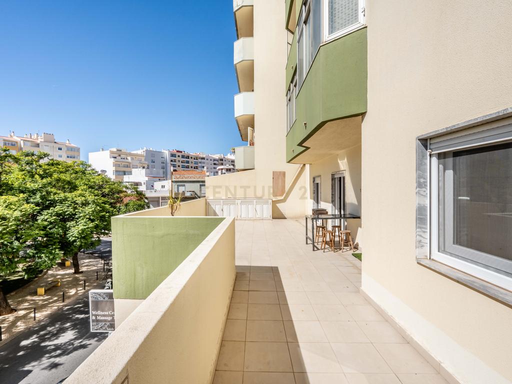 Apartamento T3 com 164 m² de área - Image 22