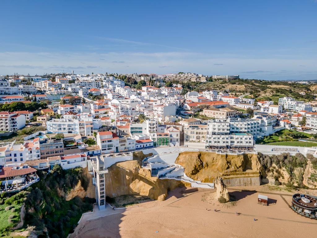 Moradia em primeira linha Mar com piscina no Terraço. Com uma Vista única! - Image 56