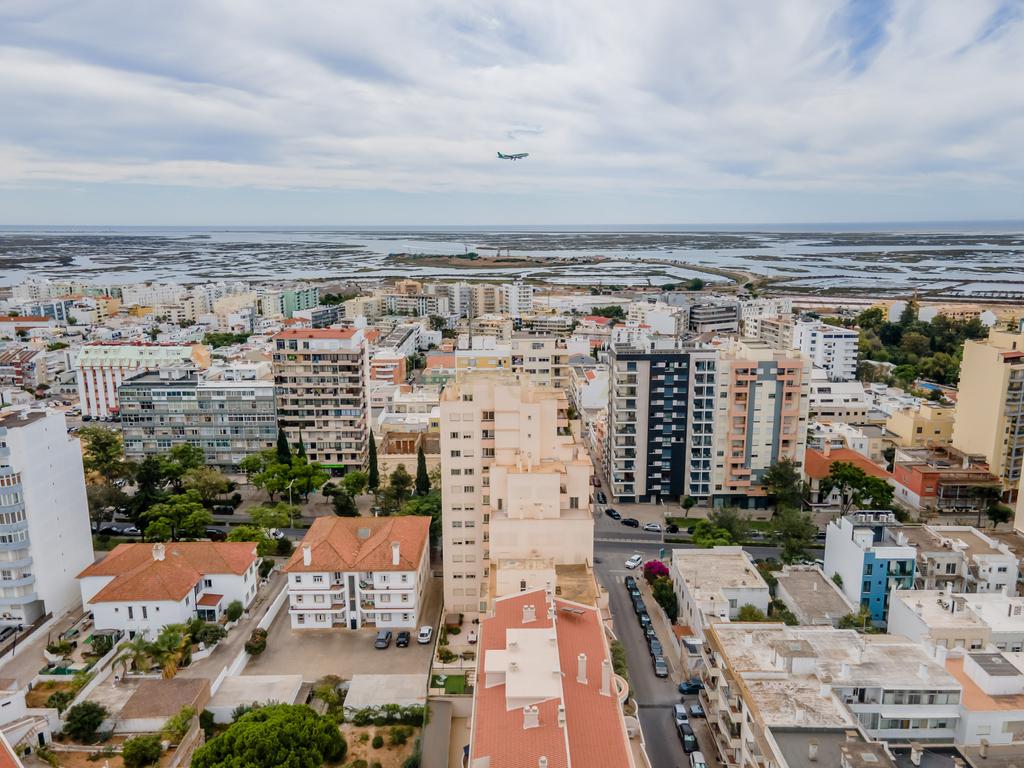 Apartamento T4 na Avenida 5 de Outubro - Faro - Image 52