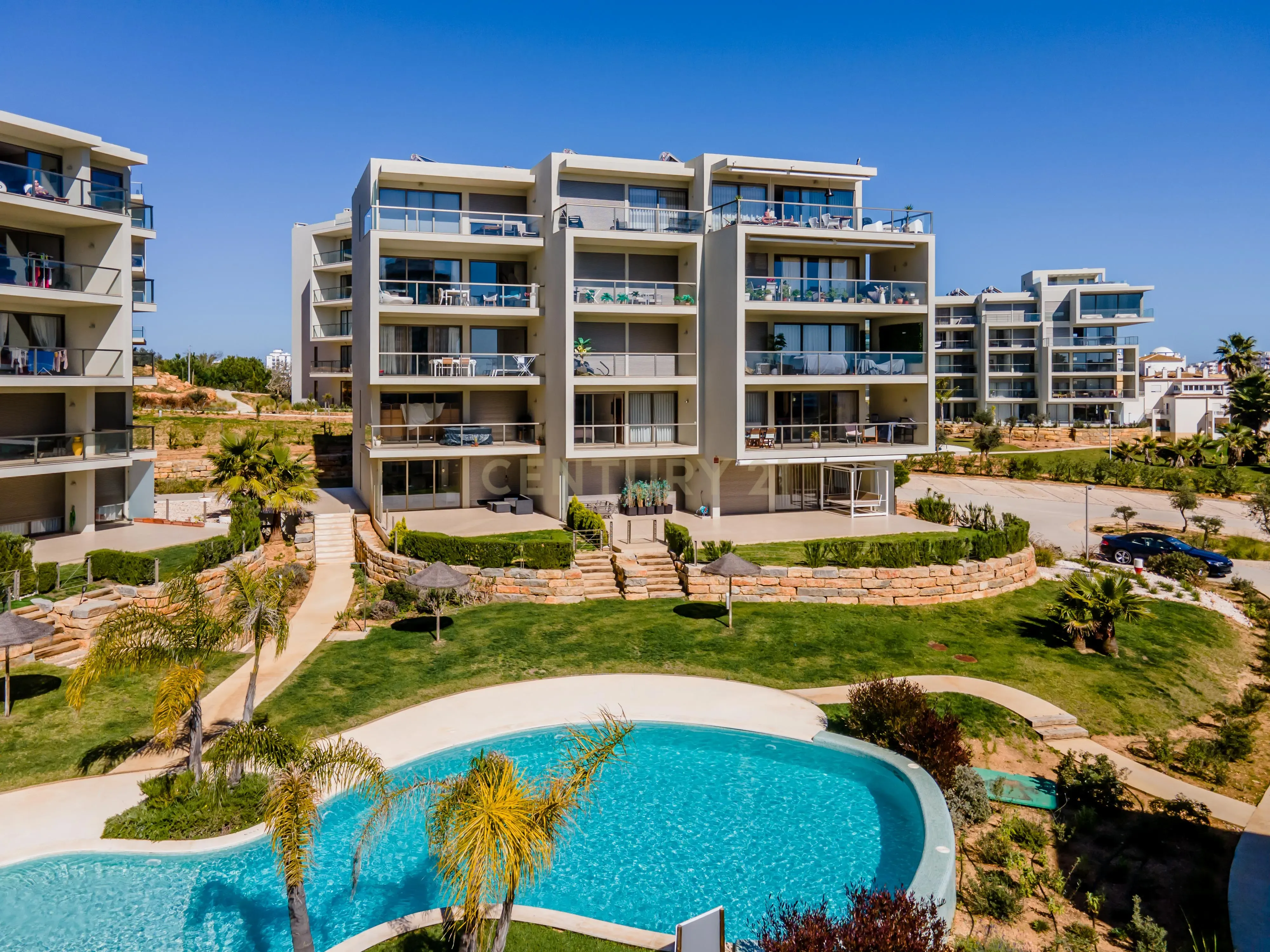 Apartamento T3 no Condominio Oasis Mar - Image 2