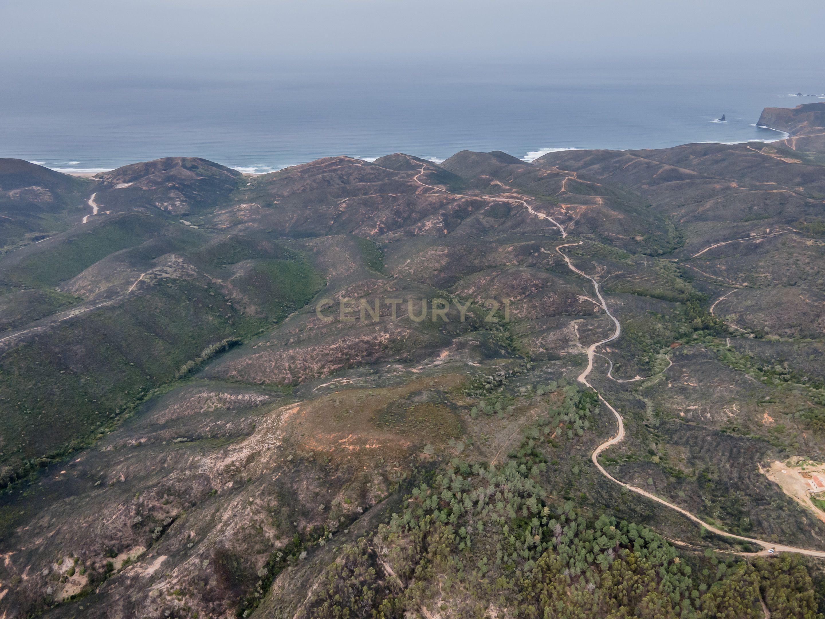 Terreno à Venda em Aljezur – 33,6 Hectares com Potencial Único! - Image 7