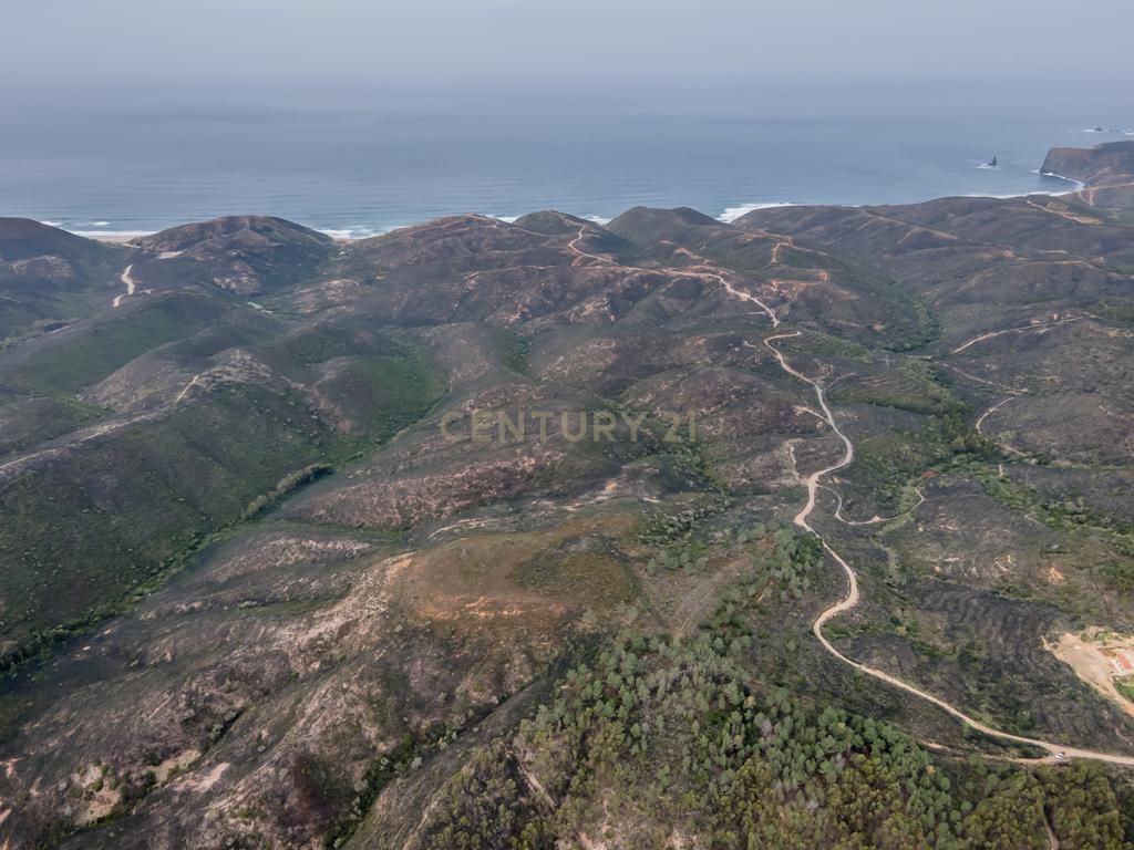 Terreno à Venda em Aljezur – 33,6 Hectares com Potencial Único! - Image 7