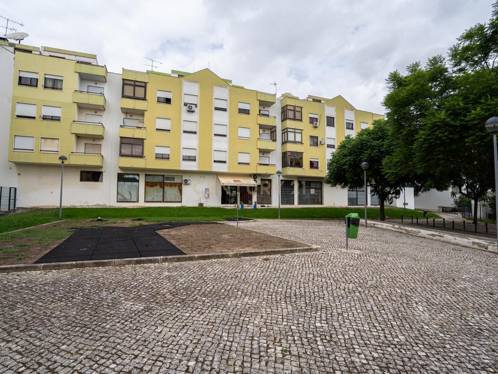 Trespasse de Café, Pastelaria/ Padaria, Snack-Bar/ Charcutaria e negócio no Sobralinho - Image 31
