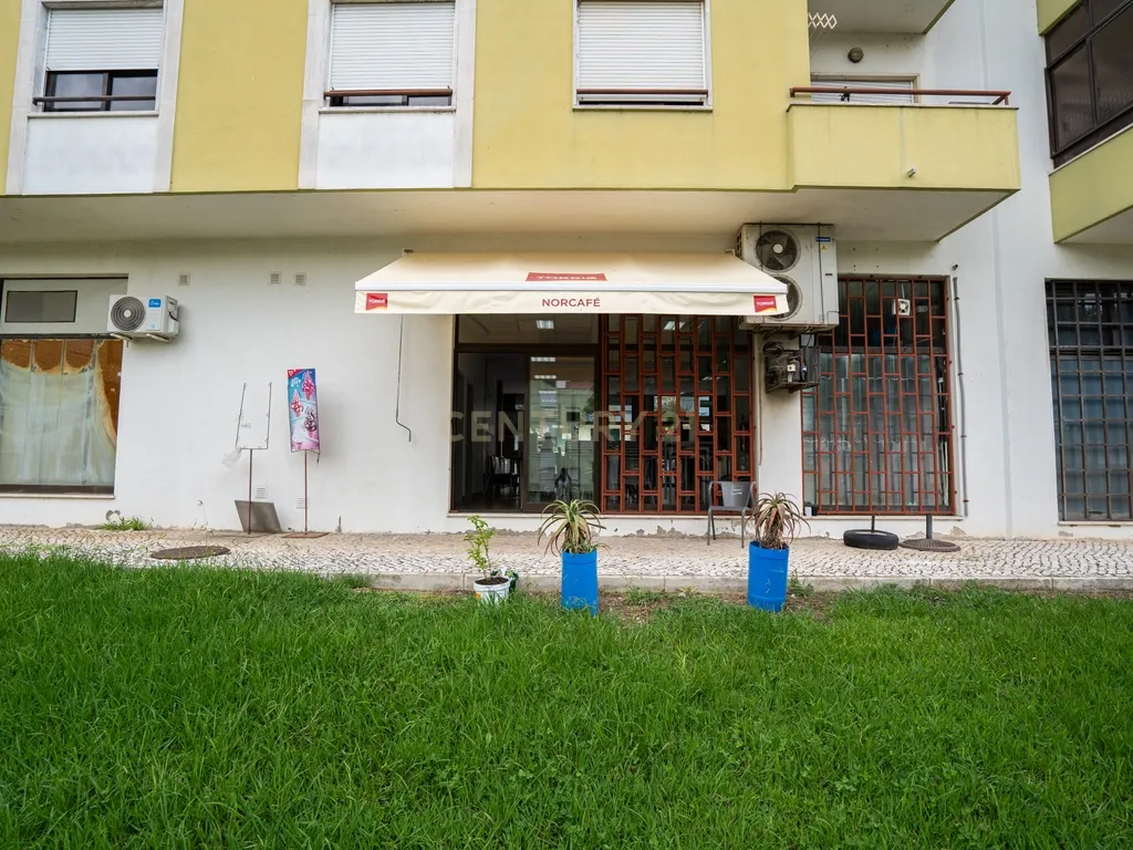 Trespasse de Café, Pastelaria/ Padaria, Snack-Bar/ Charcutaria e negócio no Sobralinho - Image 30