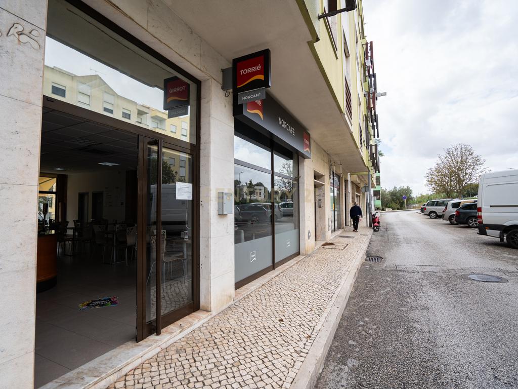 Trespasse de Café, Pastelaria/ Padaria, Snack-Bar/ Charcutaria e negócio no Sobralinho - Image 14