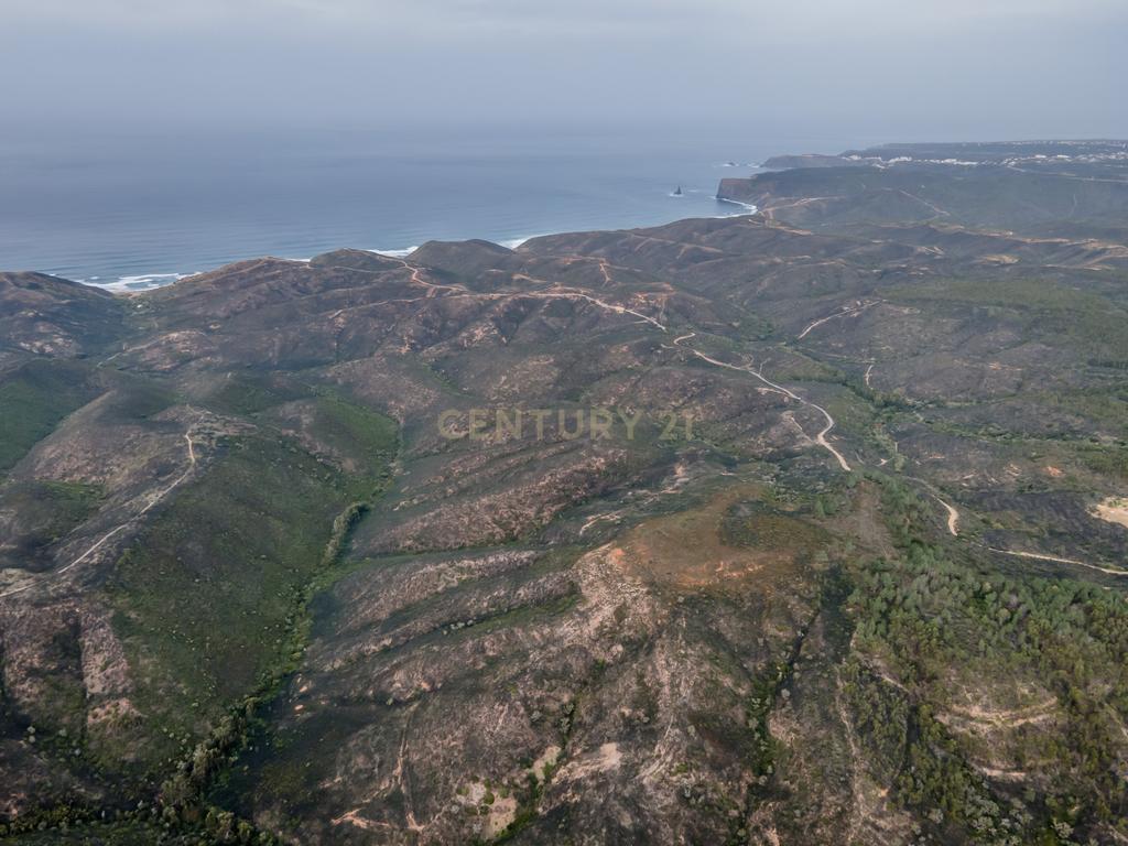 Terreno à Venda em Aljezur – 33,6 Hectares com Potencial Único! - Image 10