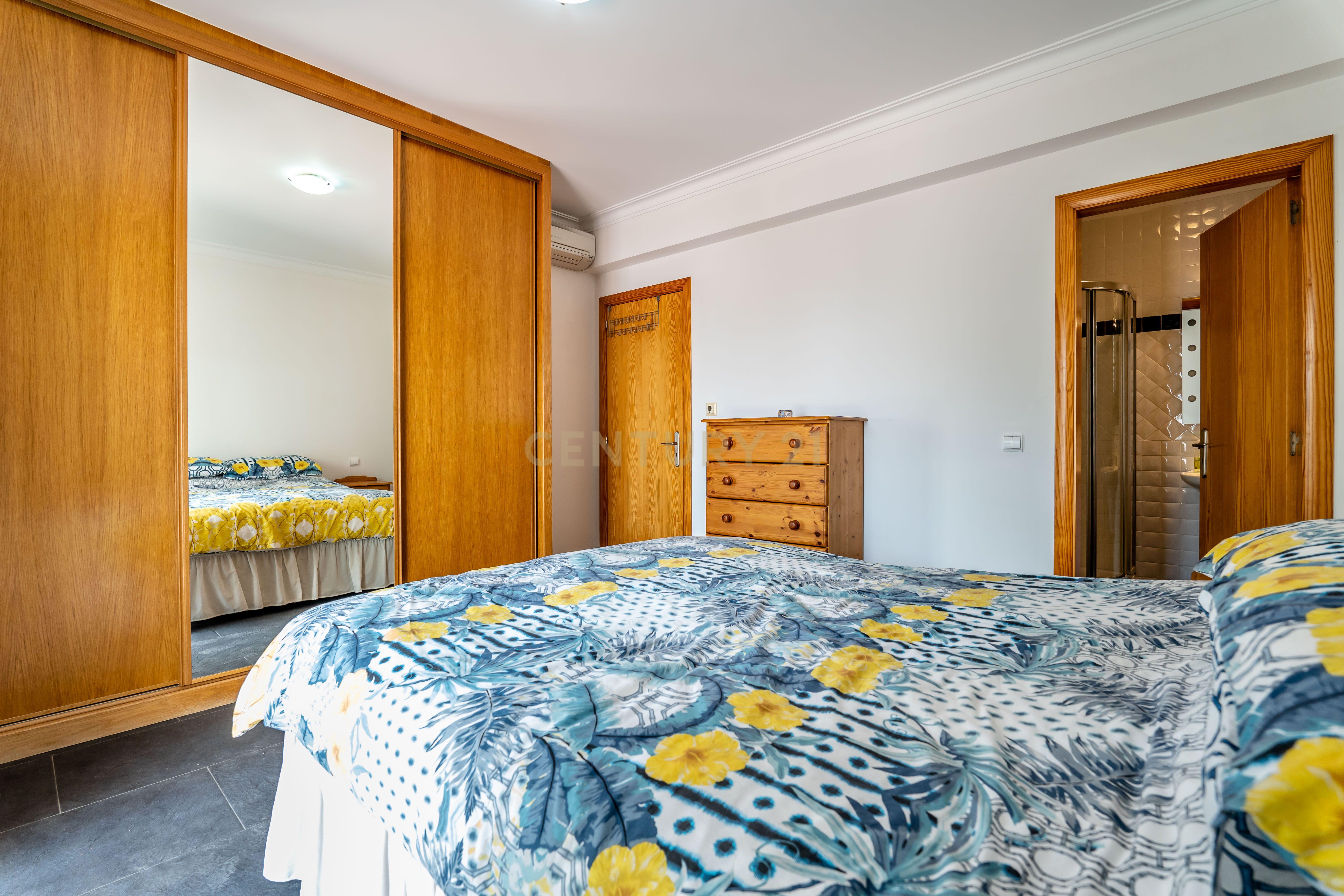 Moradia T4 em Alvor - Image 18