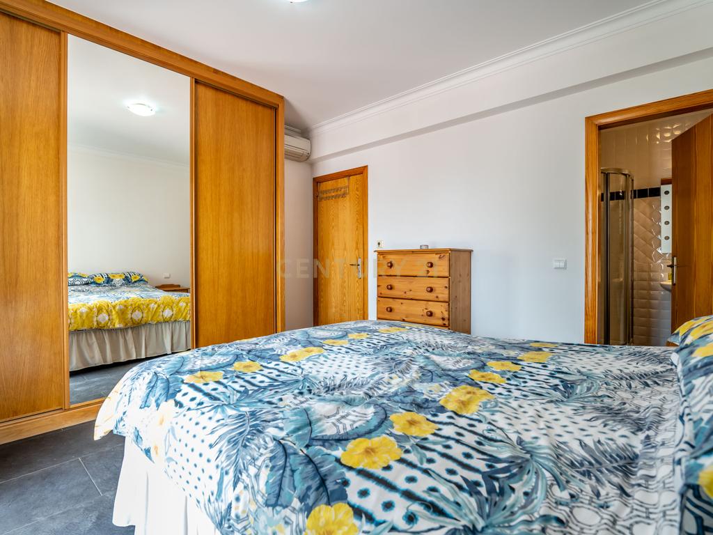 Moradia T4 em Alvor - Image 18