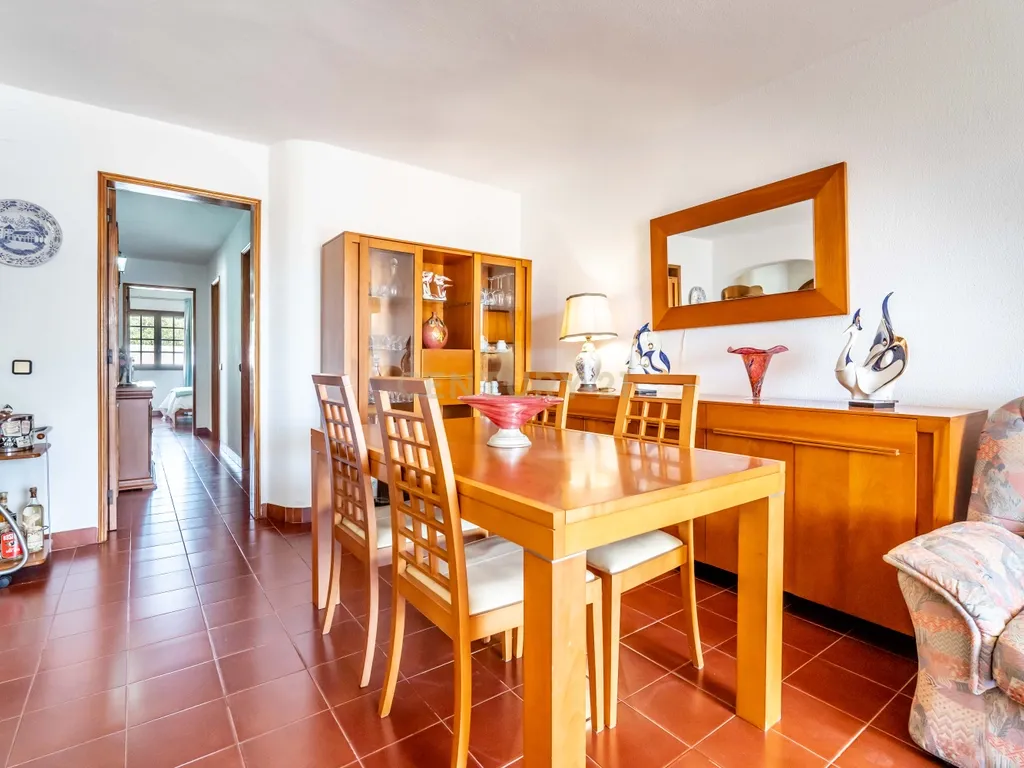 Apartamento T3 em Olhos de Água Vista-Mar - Image 8