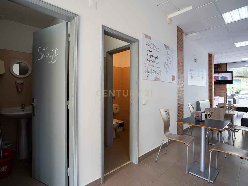 Trespasse de Café, Pastelaria/ Padaria, Snack-Bar/ Charcutaria e negócio no Sobralinho - Image 26