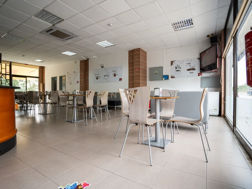 Trespasse de Café, Pastelaria/ Padaria, Snack-Bar/ Charcutaria e negócio no Sobralinho - Image 20