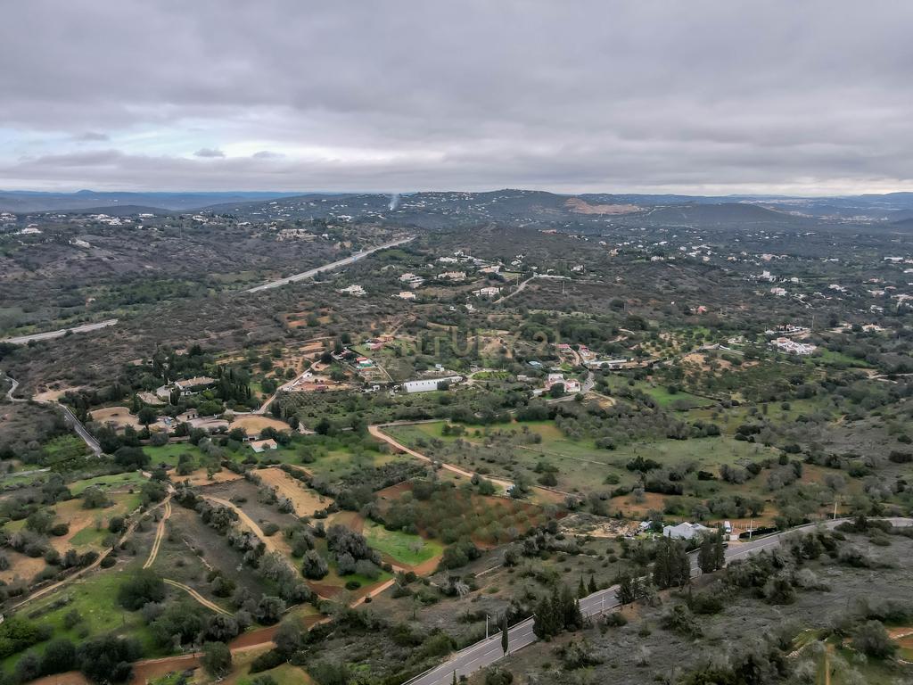 Terreno Rustico com 6400m2 em Boliqueime - Image 3