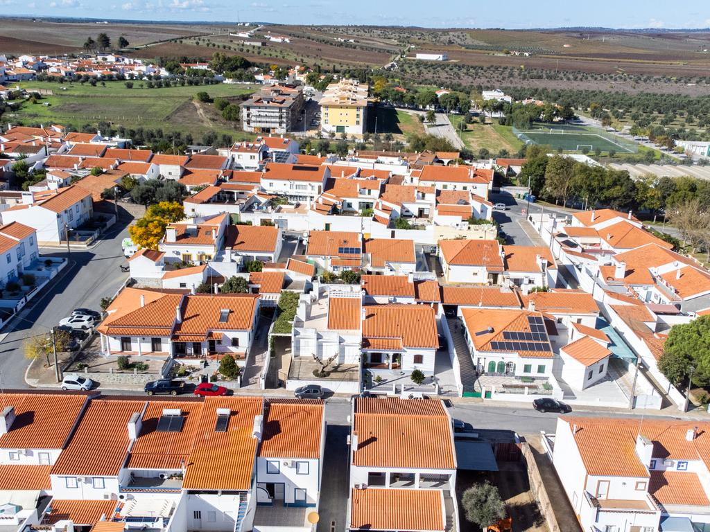 MORADIA INDEPEDENTE T3 + 2 EM REGUENGOS DE MONSARAZ - Image 76