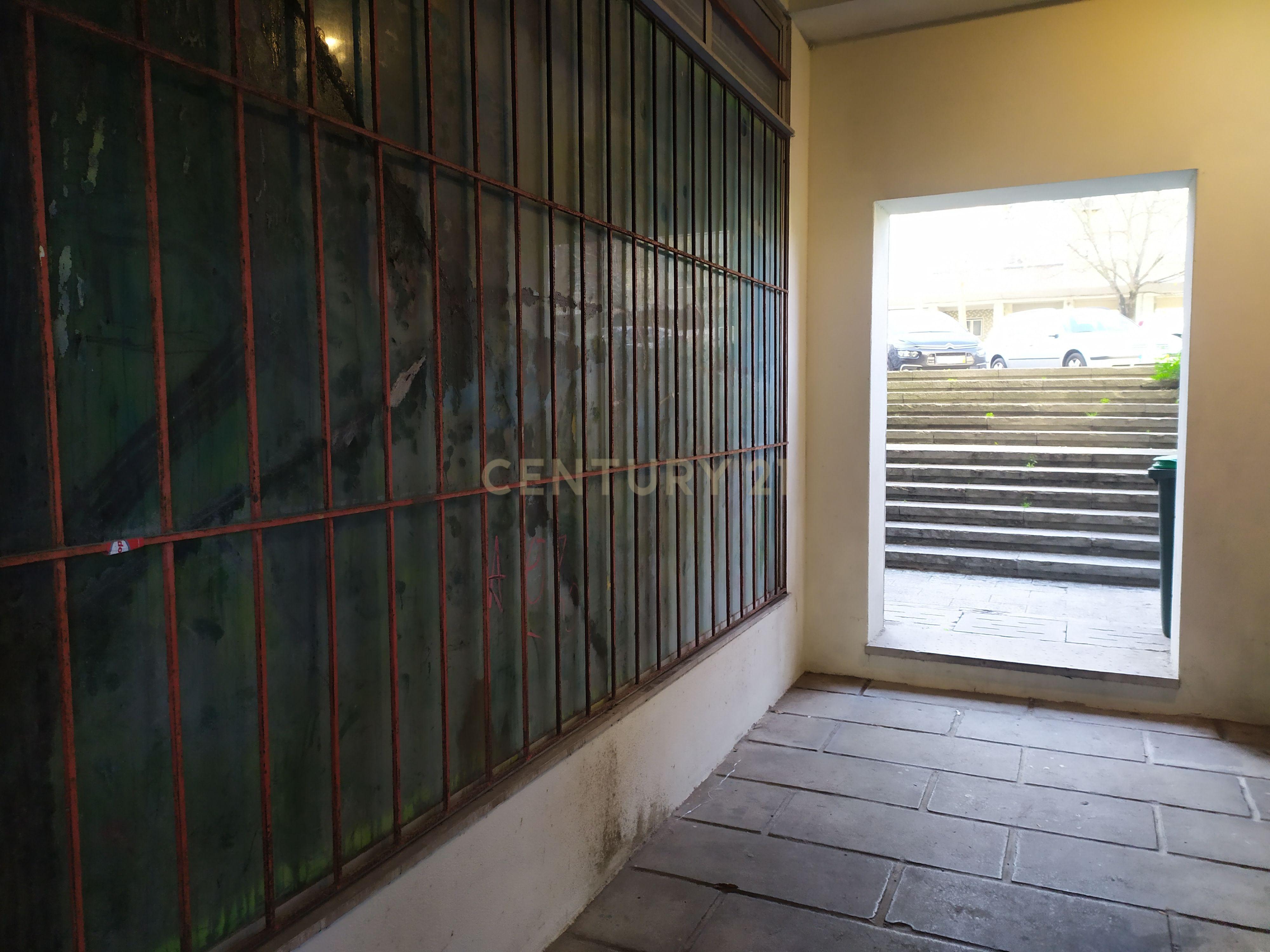 Espaço comercial numa zona privilegiada em Alvalade ( Lisboa) - Image 13