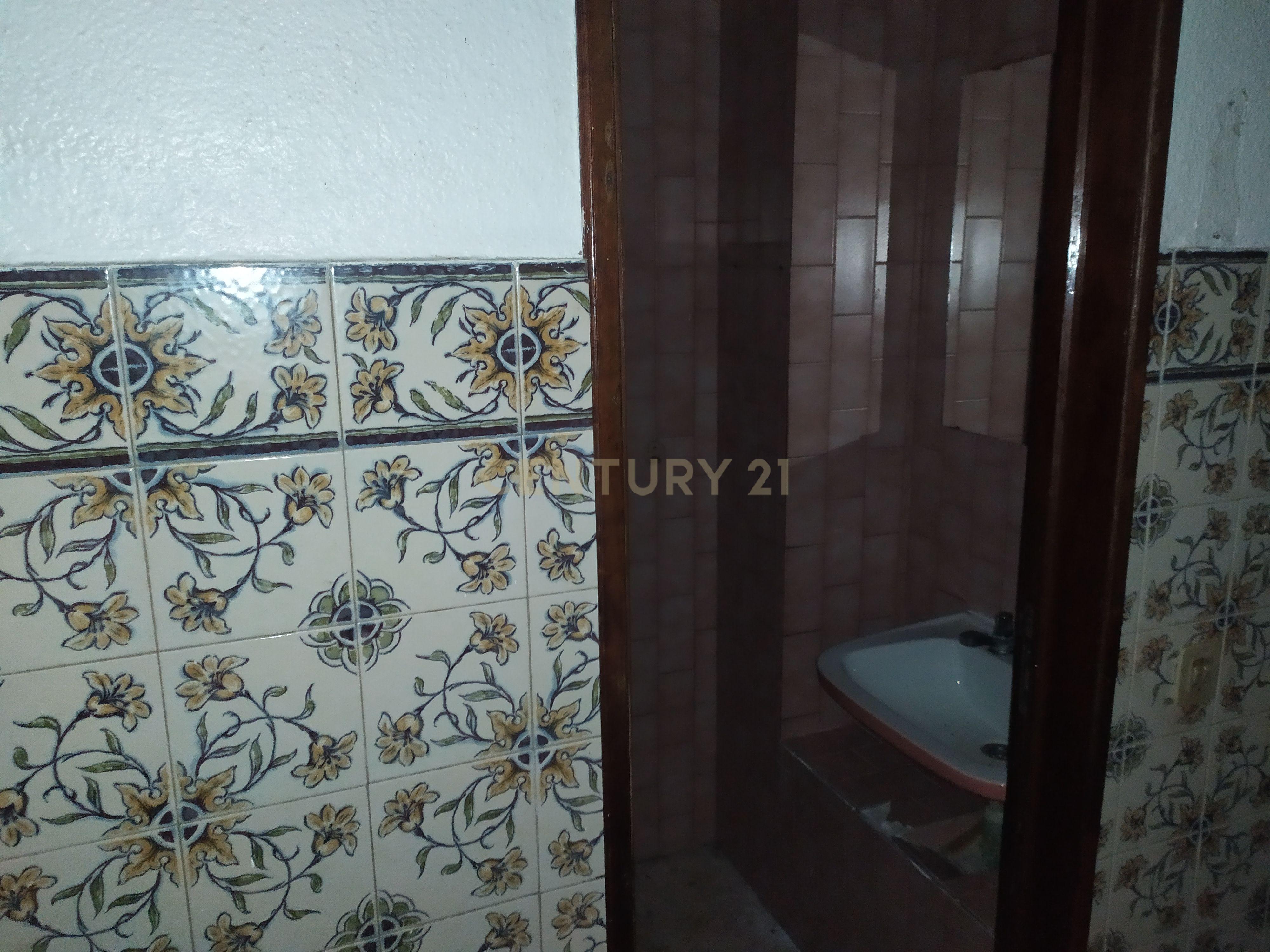 Espaço comercial numa zona privilegiada em Alvalade ( Lisboa) - Image 21