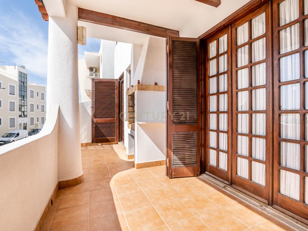 Apartamento T3 em Olhos de Água  Vista-Mar - Image 11