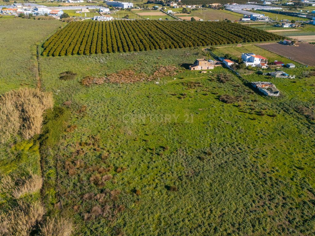 Moradia para reabilitar | Terreno 27757m2 | Faro | Algarve - Image 21