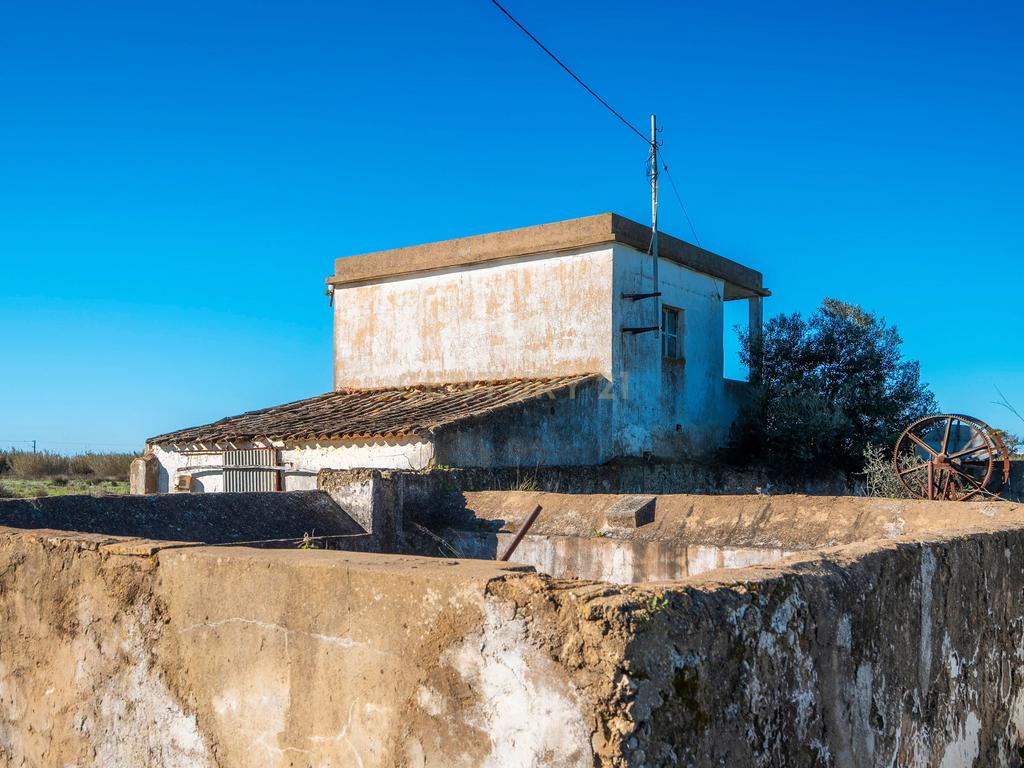 Moradia para reabilitar | Terreno 27757m2 | Faro | Algarve - Image 17