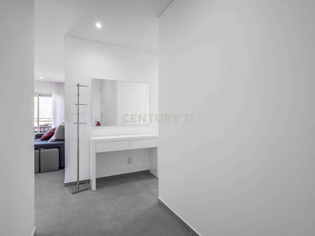 Apartamento T2 Com Vista Mar em Nazaré - Image 8