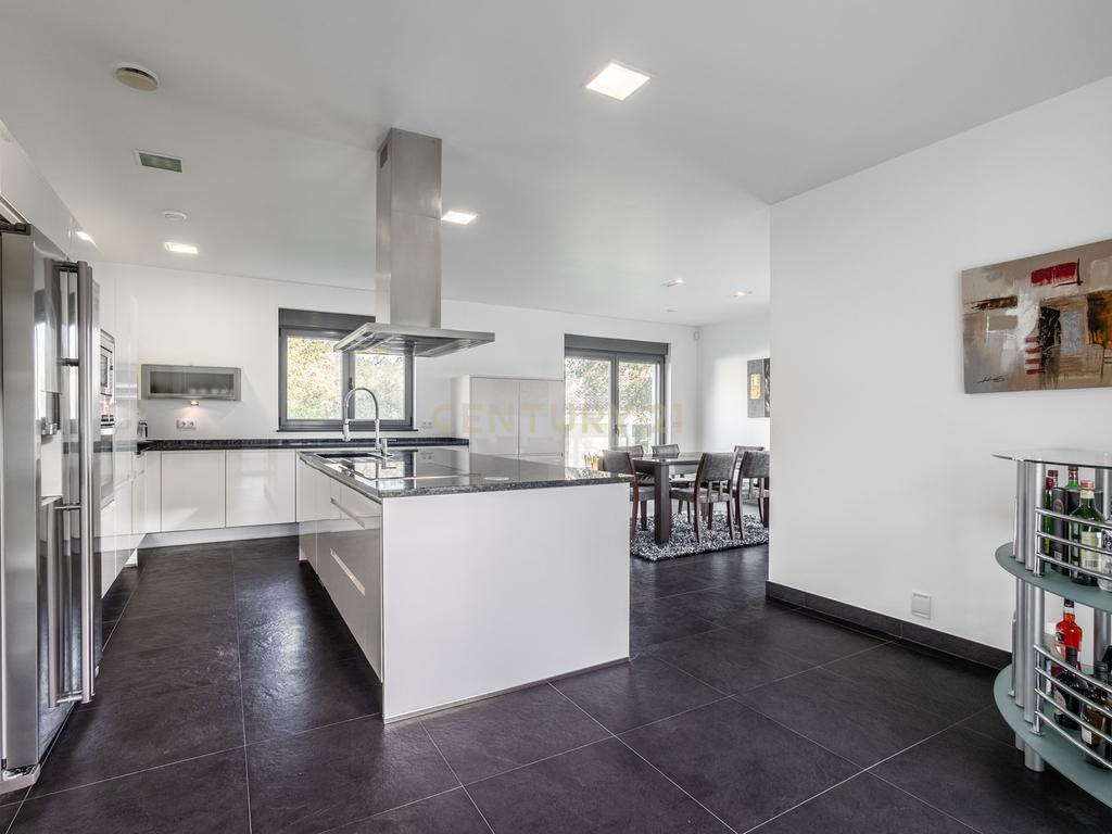 Moradia T6 | Coimbrão | Piscina | Praia - Image 12
