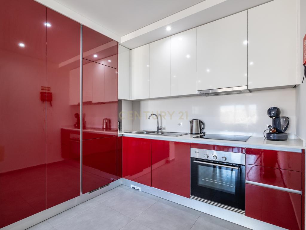 Apartamento T2 Com Vista Mar em Nazaré - Image 12
