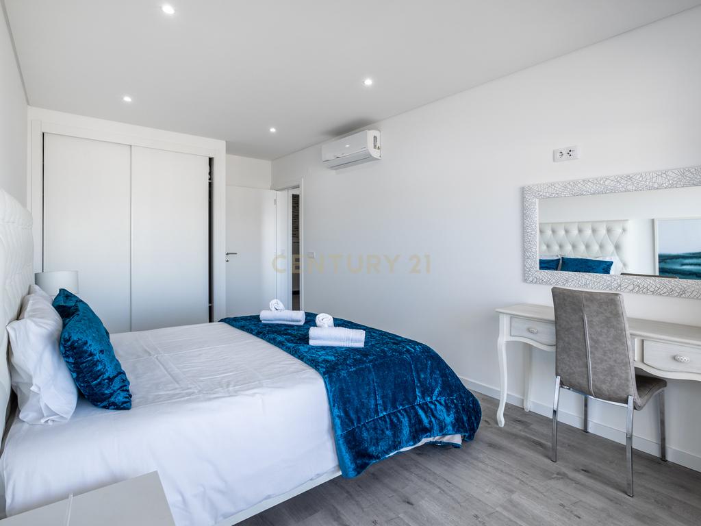 Apartamento T2 Com Vista Mar em Nazaré - Image 22
