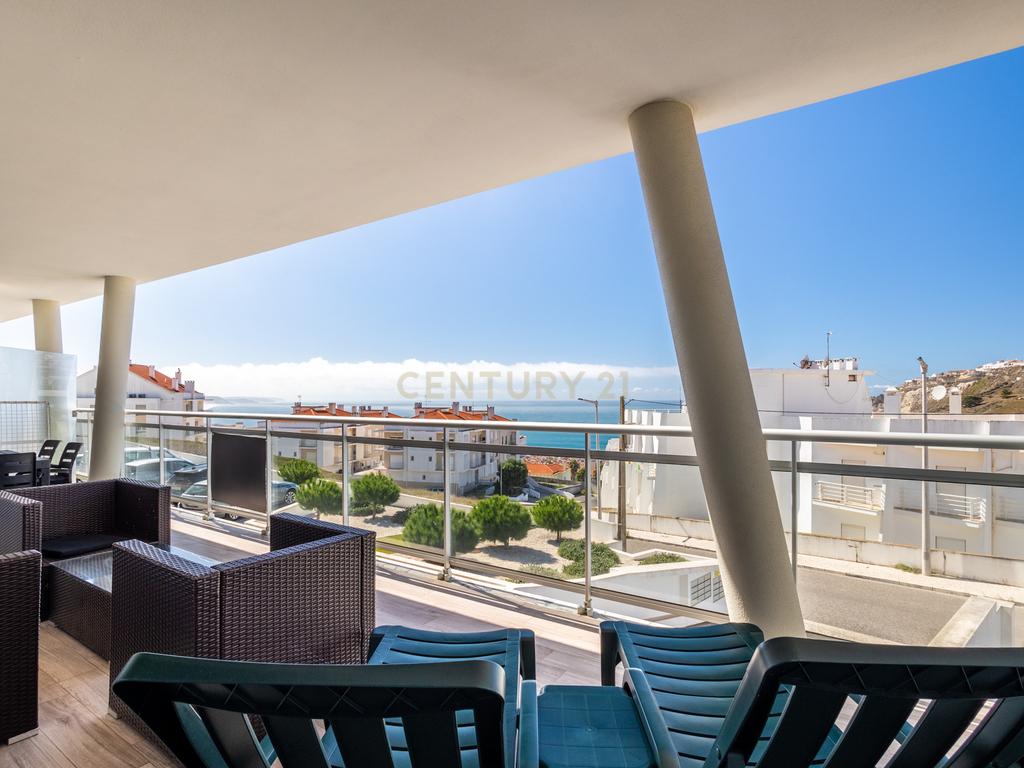 Apartamento T2 Com Vista Mar em Nazaré - Image 3